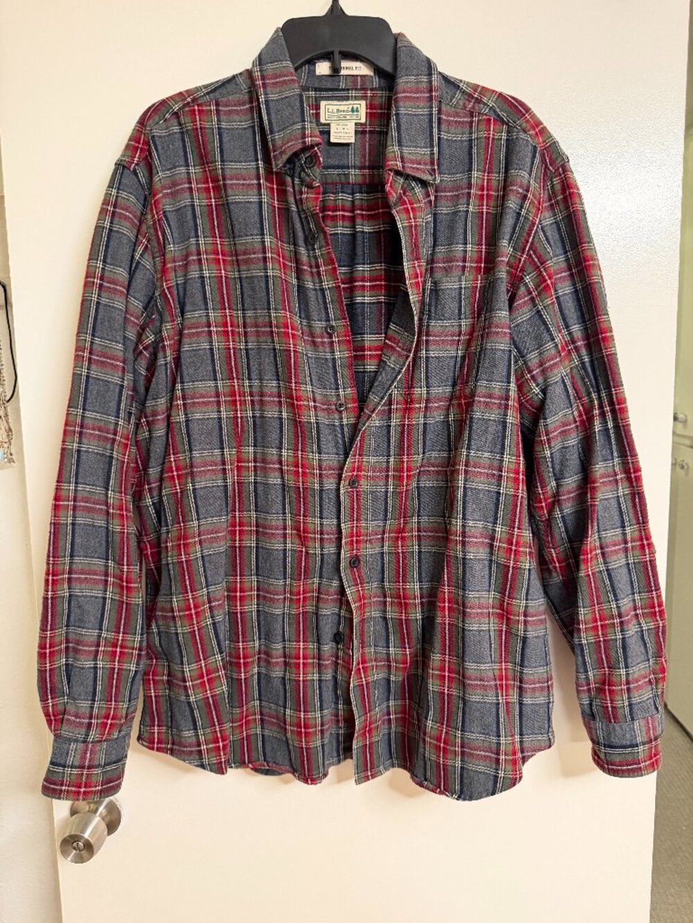 Men's LL Bean Traditional Fit Flannel - L